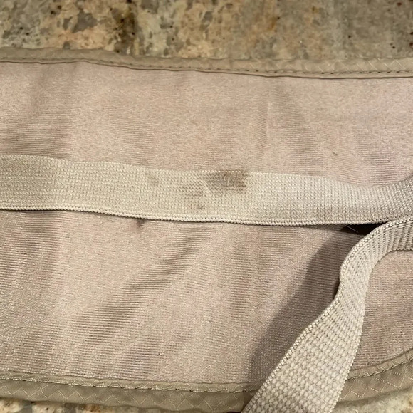 Eagle creek adjustable fanny pack - Picture 9 of 12